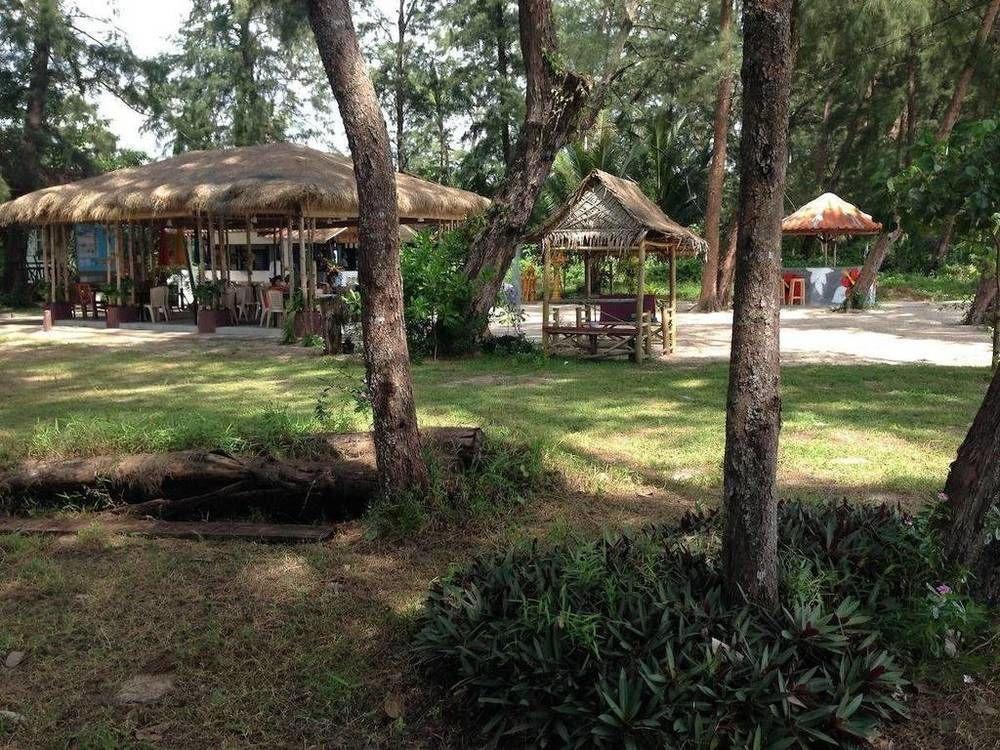 Sand Beach Bungalow Hotel 3*