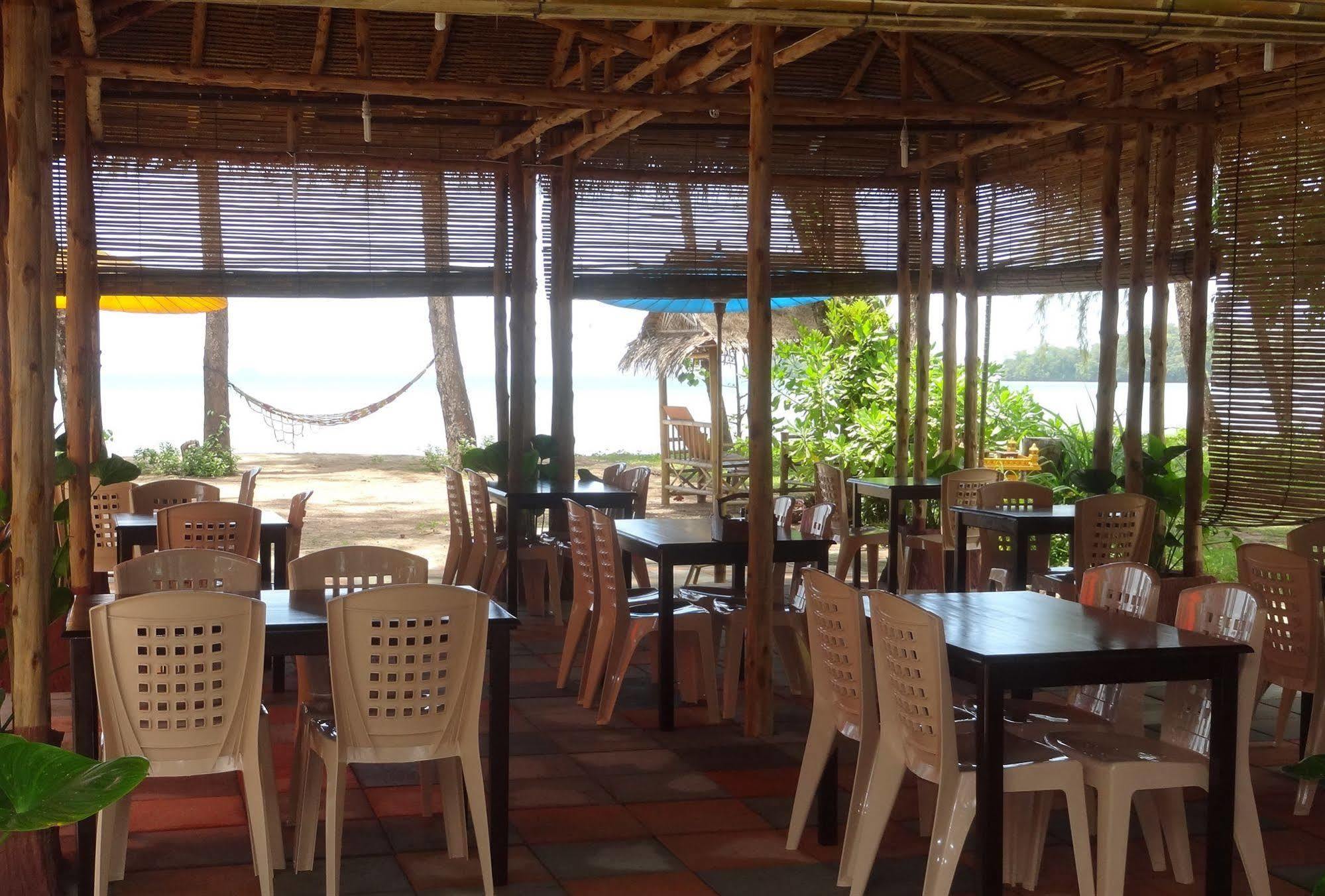 Sand Beach Bungalow